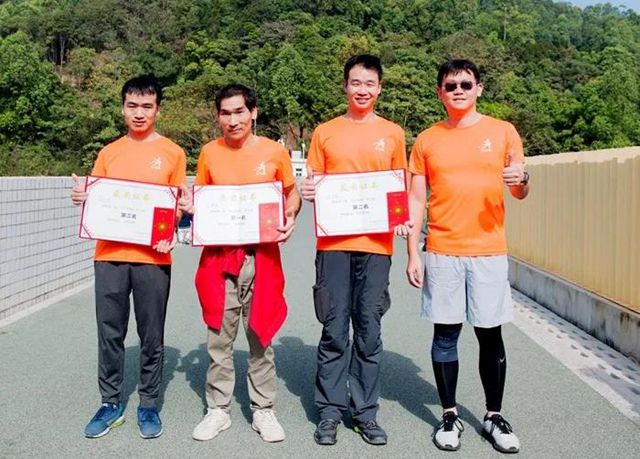 男子组冠、亚、季军.jpg