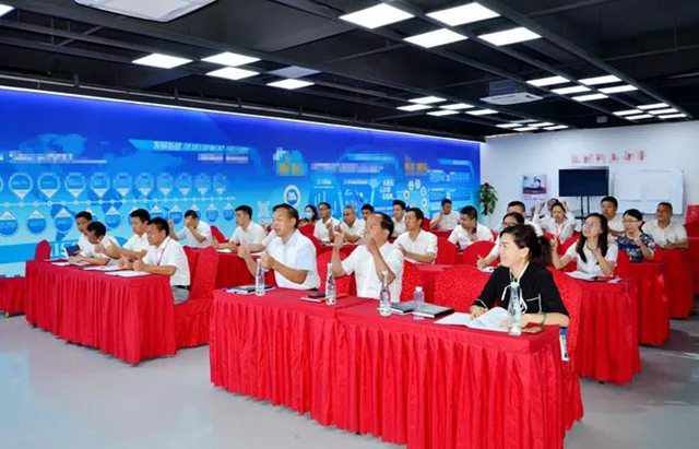 游艇会ythAAAAA级企业创建工作会议2.jpg