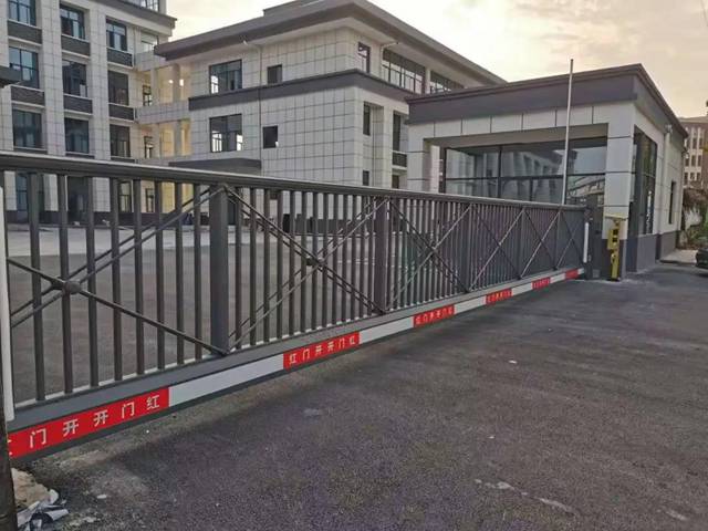 安徽福华药业有限公司游艇会ythP703B悬浮?门.jpg
