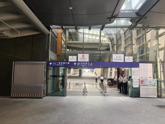 香港国际机场游艇会ythS690F.jpg