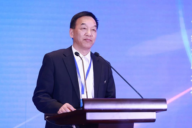 游艇会yth副总裁魏承榜代表标准编制单位作表态发言.jpg