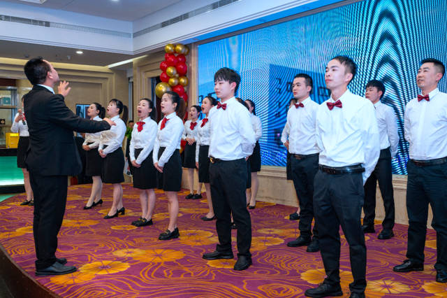 制作中心大合唱《游艇会yth颂》1.jpg