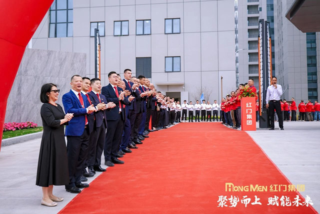 参观游艇会yth园区2.jpg