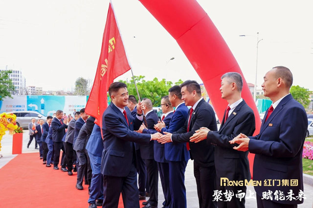 参观游艇会yth园区5.jpg